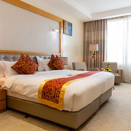 Golden Tulip Westlands Nairobi Hotell Exteriör bild