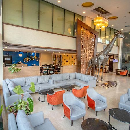 Golden Tulip Westlands Nairobi Hotell Exteriör bild