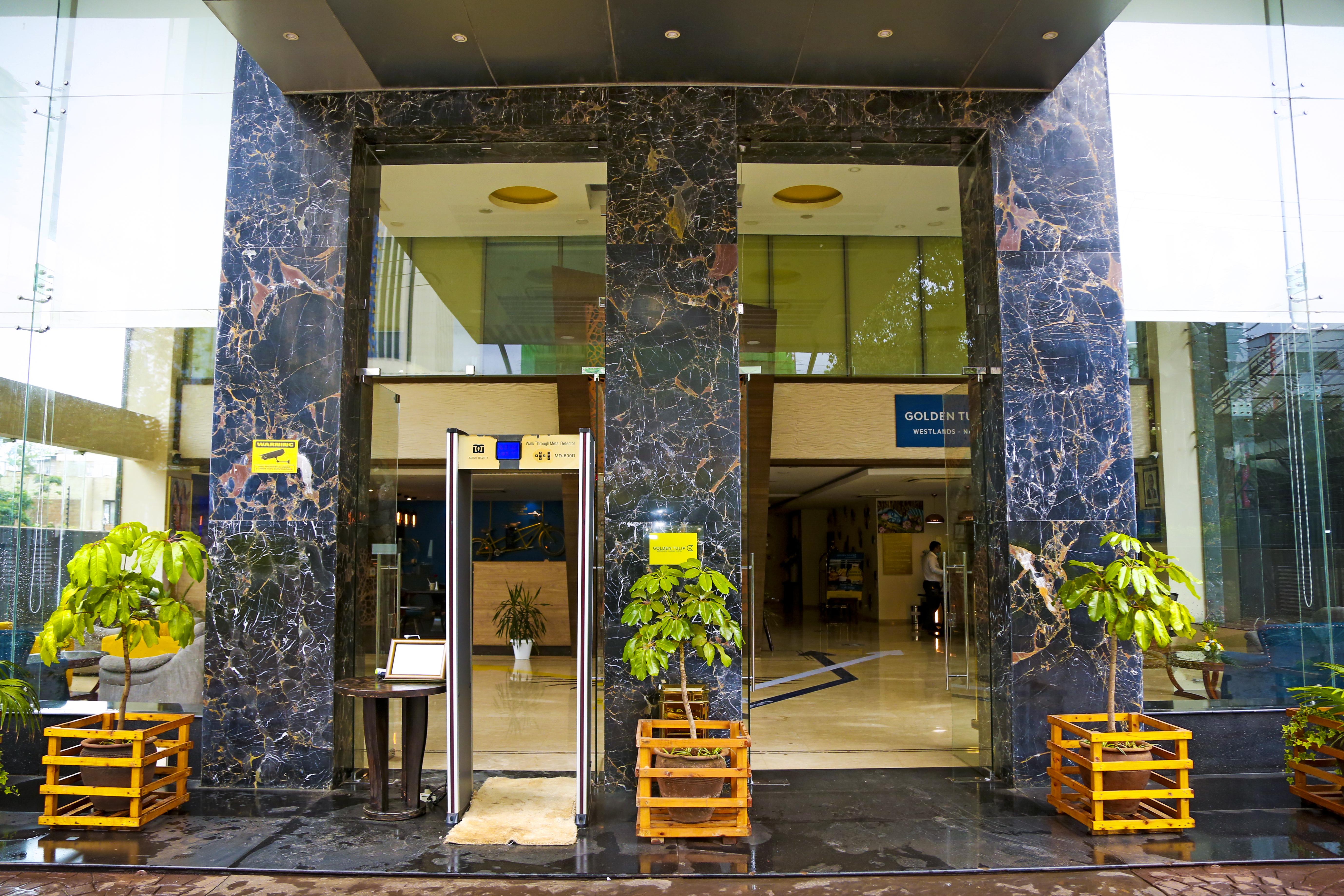 Golden Tulip Westlands Nairobi Hotell Exteriör bild