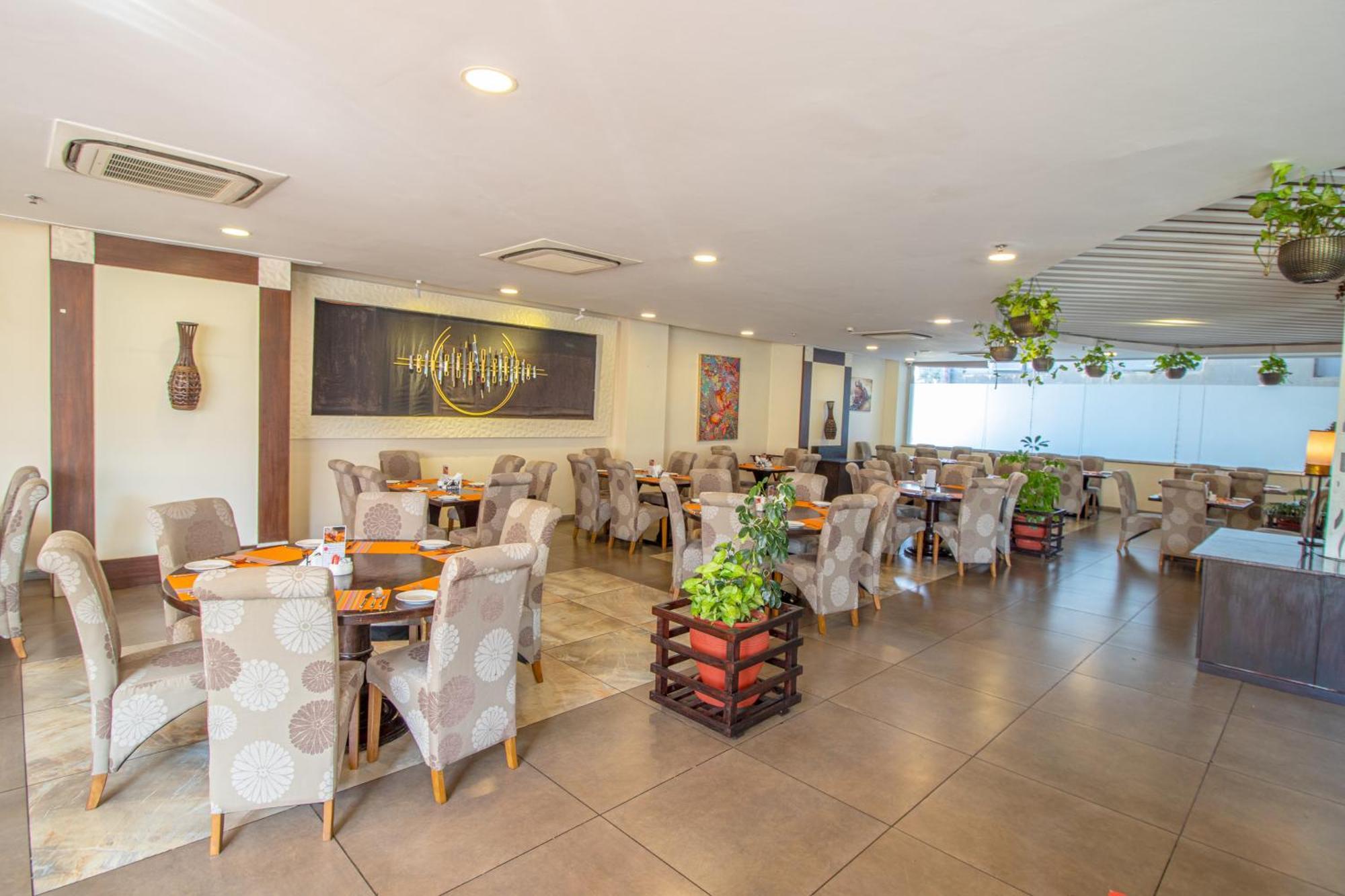 Golden Tulip Westlands Nairobi Hotell Exteriör bild