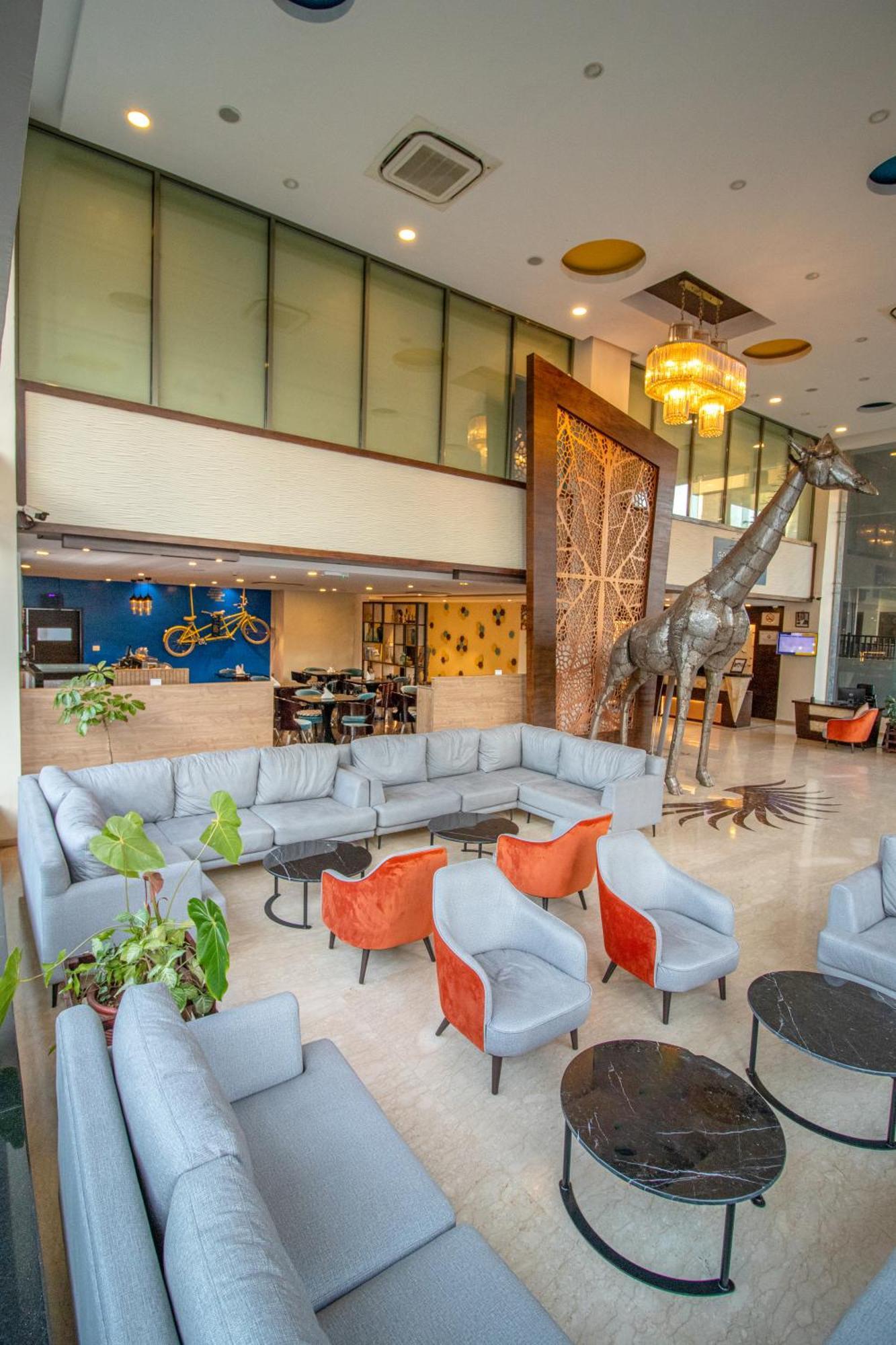 Golden Tulip Westlands Nairobi Hotell Exteriör bild
